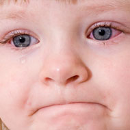 May 22, 2011. It occurs when either bacteria or viruses get stuck in the lungs - the germs. WHAT ARE THE SYMPTOMS OF PNEUMONIA?. The most common cause of pneumonia in infants and children is the pneumococcus bacteria.